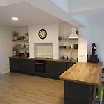 펜션 Modern Spacious House On The Wild Atlantic Way *